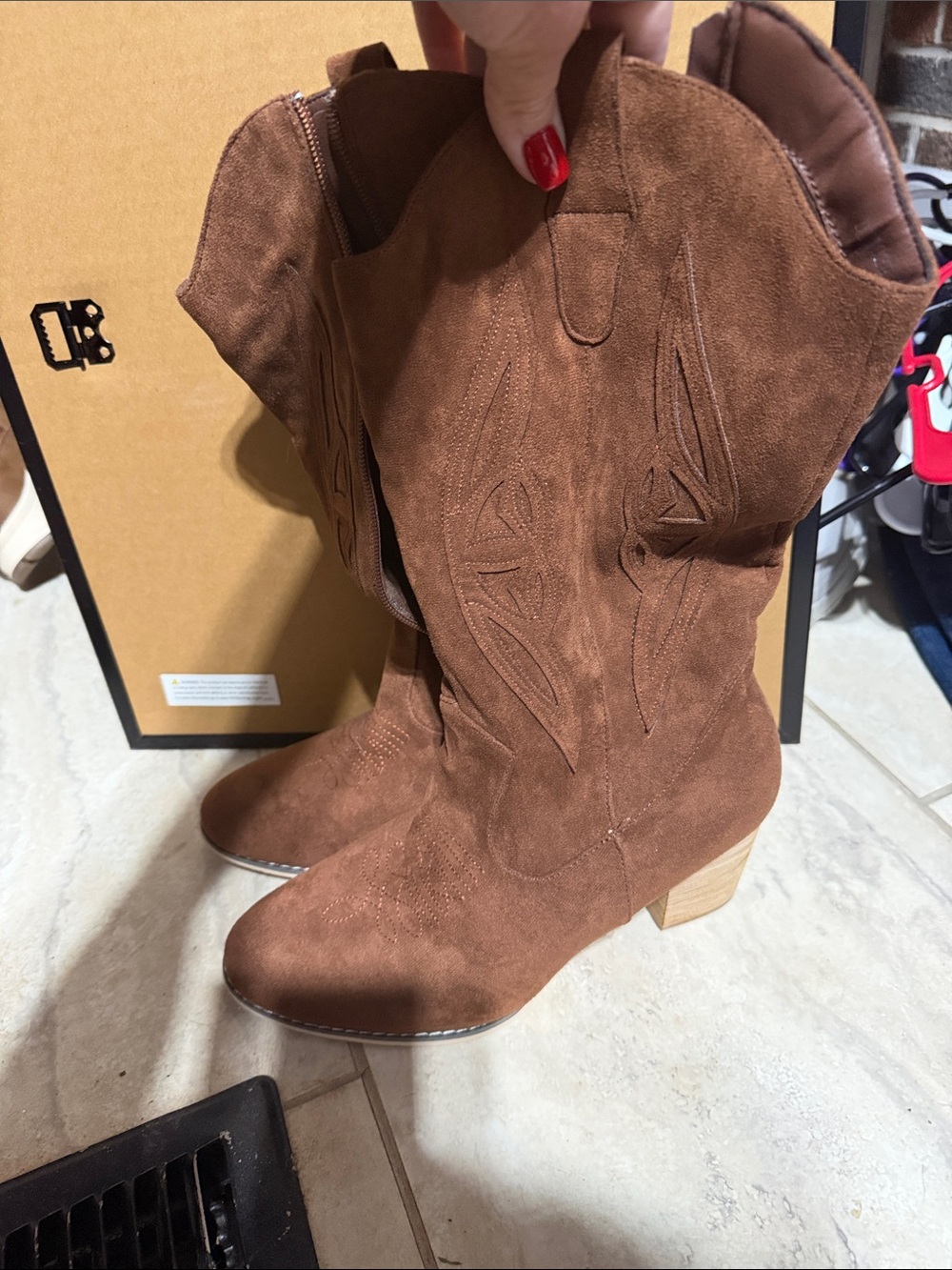 Women's Tan Suede Western Heeled Boots